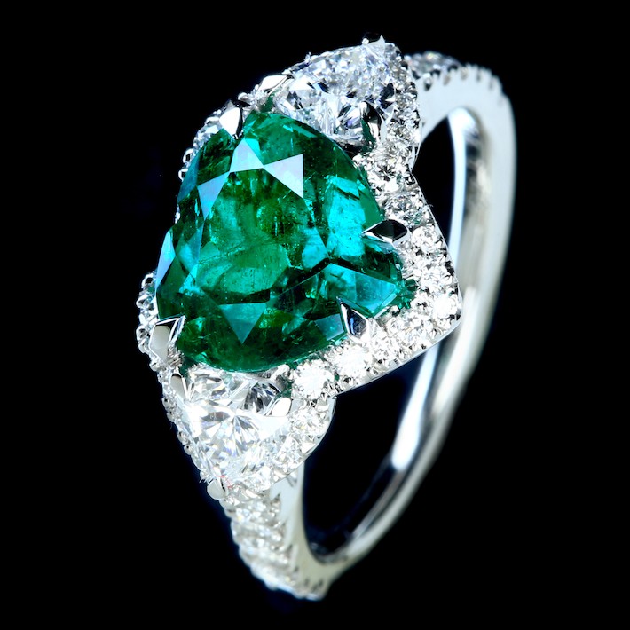 vivid green 0.4ct エメラルド ダイヤ K18 YG リング 鑑