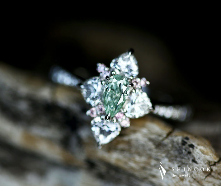 【HANDMADE】PT950　FANCY GREEN SI2 0.376ct ハートシェイプダイヤモンド 0.878ctピンクダイヤモンド トータル0.065ct[CGL]