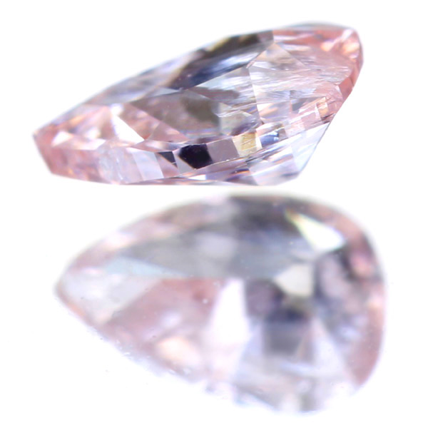 0.082ct LIGHT PINK ダイヤ ソーティング付