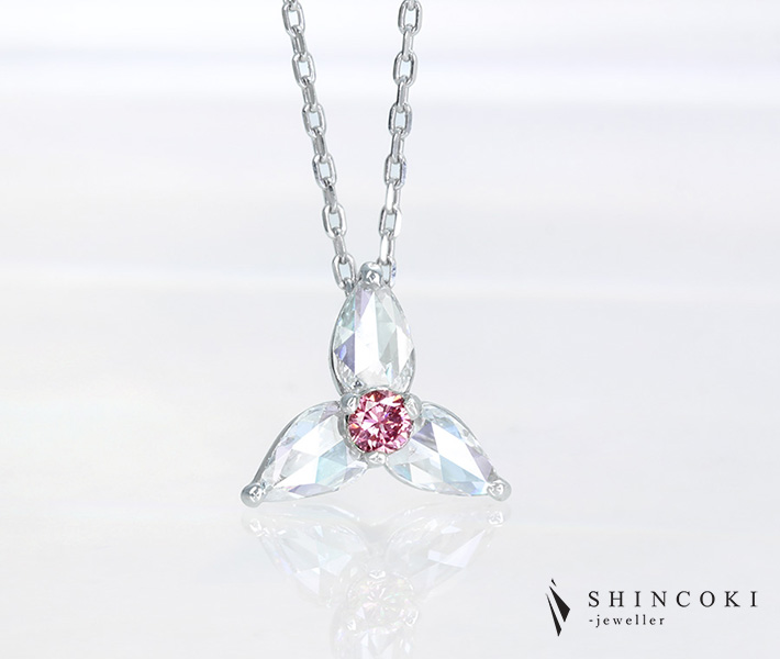 【HANDMADE】PT950 ピンクダイヤモンド 0.048ct FANCY INTENSE PINK VS-2 ペアシェイプ ローズカットダイヤモンド 0.34ct ペンダントトップ “Perfume of jewels”