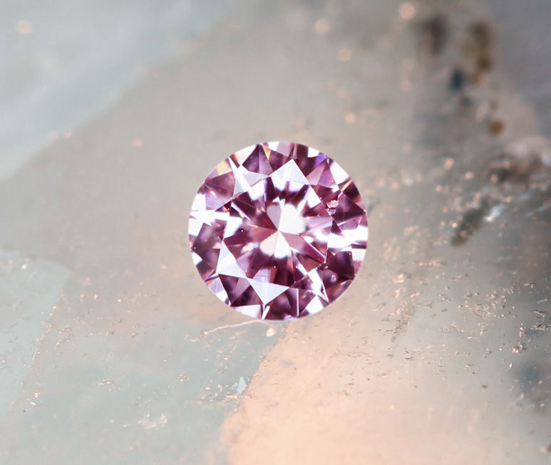 《CLOSING MOUNTAIN MUSEUM》【PINKDIAMOND Lot.17】ピンクダイヤモンド 0.042ct FANCY LIGHT PURPLISH PINK SI-1 ルース ラウンドシェイプ《PINKDIAMOND》