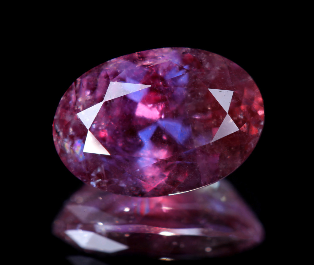 《CLOSING MOUNTAIN MUSEUM》【ALEX Lot.15】ロシア産アレキサンドライト 1.05ct ルース オーバルシェイプ《ALEXANDRITE》