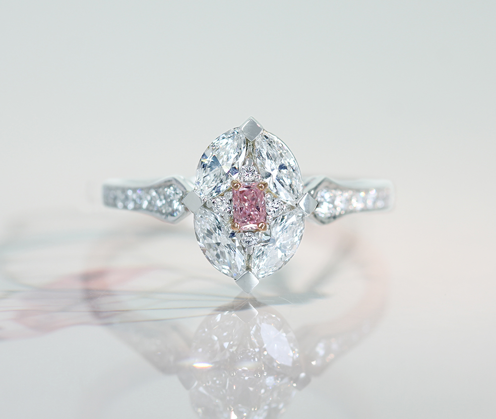 【HANDMADE】PT950/K18　天然ピンクダイヤモンド　0.088ct　FANCY PINK SI-2　ダイヤモンド　0.696ct　リング