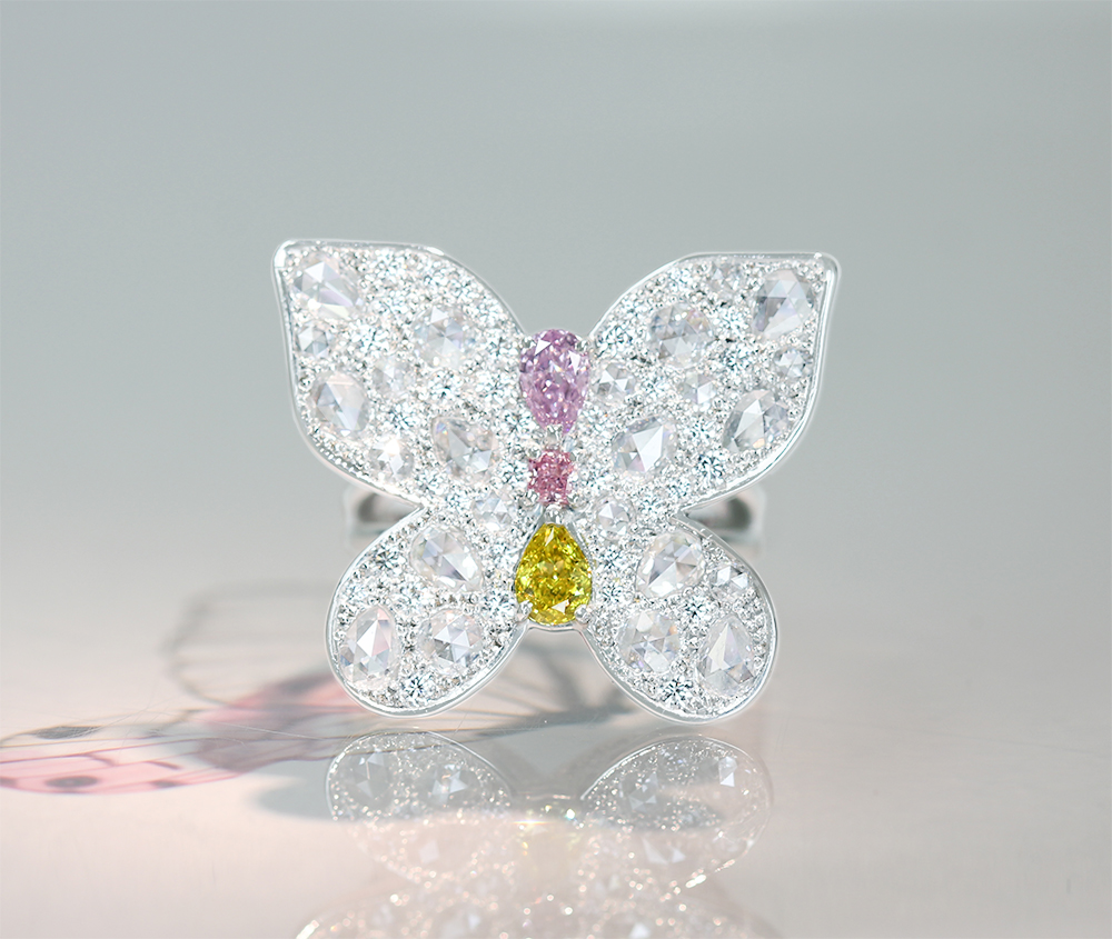 【HANDMADE】PT950　天然イエローダイヤモンド　0.212ct　FANCY VIVID YELLOW　SI-1　天然ピンクダイヤモンド　0.068ct　FANCY PINK　VS-2　天然パープルダイヤモンド0.189ct FANCY PINK PURPLE SI-2 ローズカットダイヤモンド/ダイヤモンド 1.981ct 　リング　[中央宝石研究所]