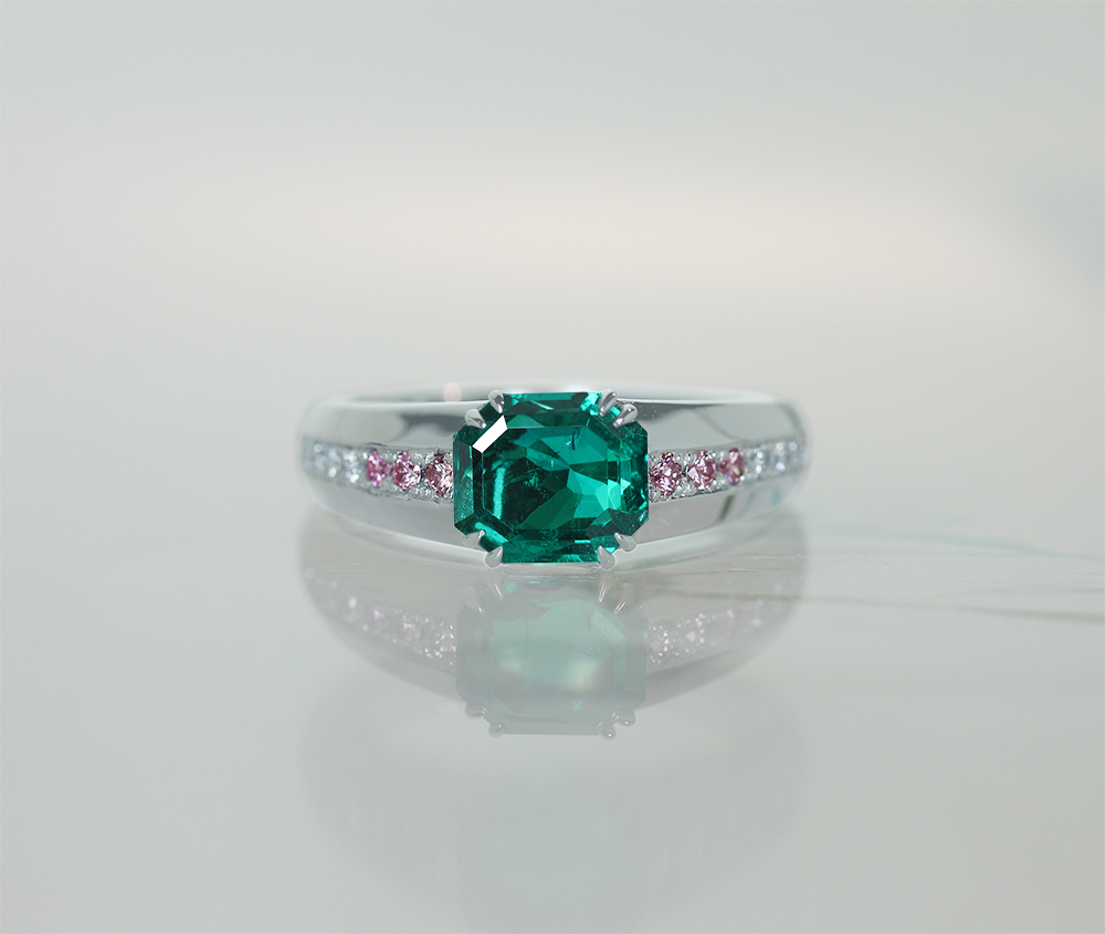 【HANDMADE】PT950 エメラルド　1.437ct　ピンクダイヤモンド　0.096ct 　ダイヤモンド　0.132ct　リング