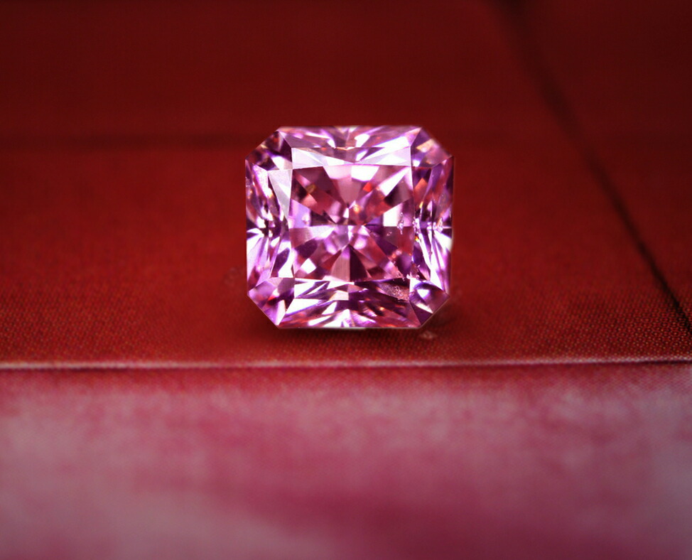 ピンクダイヤモンド ルース 0.491ct Fancy Intense Purplish Pink SI1[CGL]《PINKDIAMOND》
