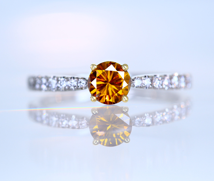 【復刻ジュエリー】【HANDMADE】オレンジイエローダイヤモンド リング 0.422ct FANCY DEEP ORANGE YELLOW SI2/ダイヤモンド 0.153ct PT950/K18※AGTソーティングシート付