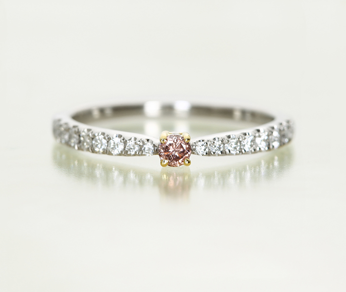 【HANDMADE】ピンクダイヤモンド リング 0.077ct FANCY DEEP ORANGY PINK I-1/ダイヤモンド 0.153ct PT950/K18※中央宝石研究所ソーティングシート付