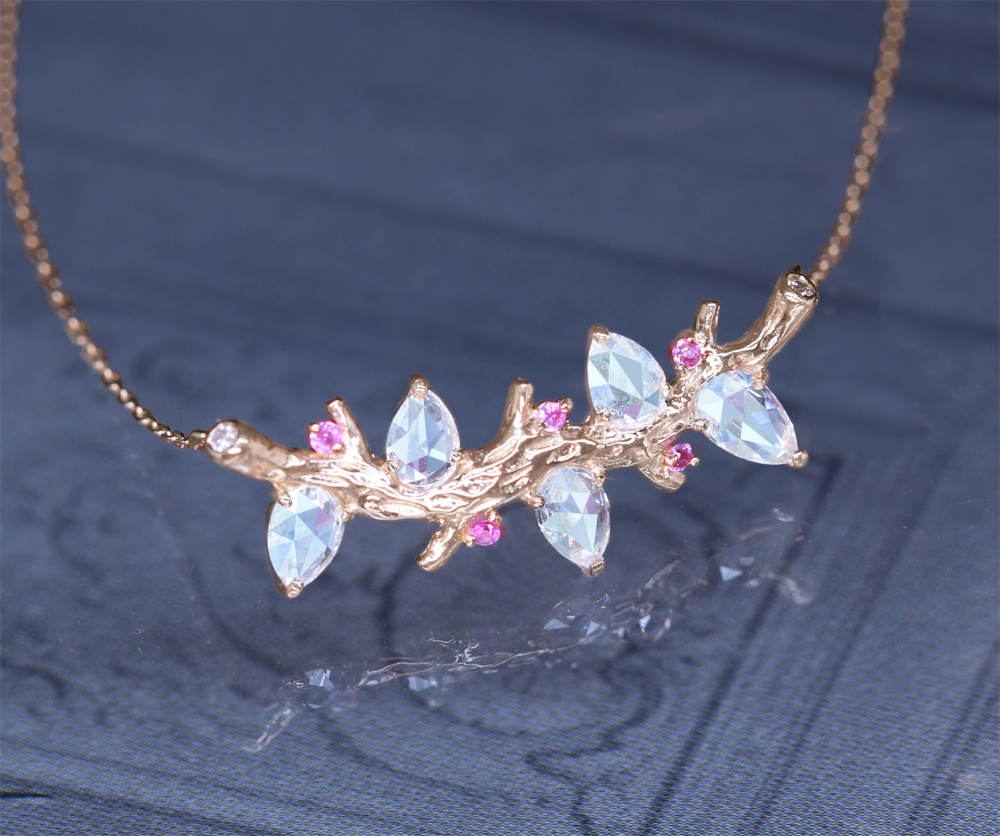 【HANDMADE Twig with rosecut leaf.】K18PG　ローズカットダイヤモンド　ペアシェイプ　0.433ct　ピンクサファイア　0.035ct　ネックレス