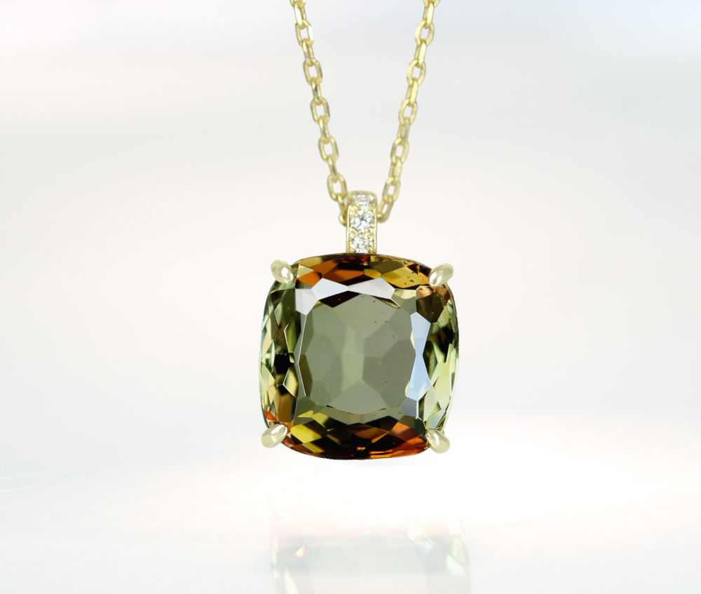 【HANDMADE】【レアストーン】K18YG アンダリュサイト 4.18ct ダイヤモンド 0.016ct ペンダントトップ アンダルサイト