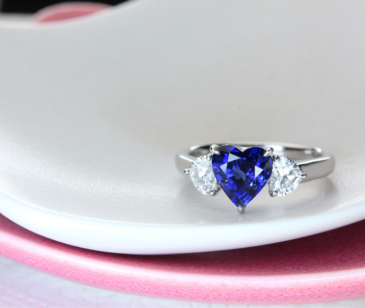 【HANDMADE】PT950 2.14ct ロイヤルブルーサファイア リング 0.671ct ダイヤモンド