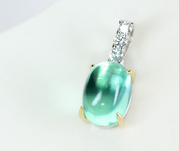 【HANDMADE】PT900/K18　エメラルド キャッツアイ 1.72ct ペンダントトップ