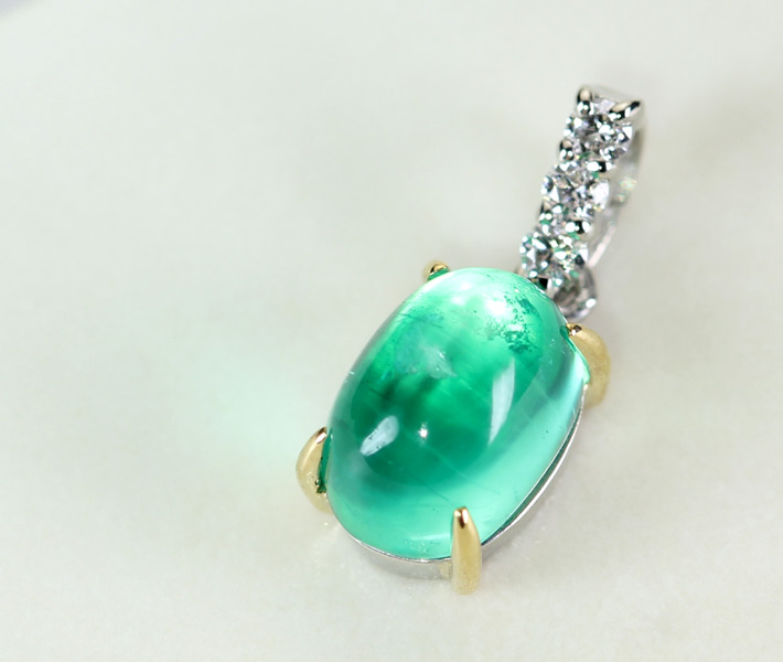 【HANDMADE】PT900/K18　エメラルド キャッツアイ 1.6ct ペンダントトップ