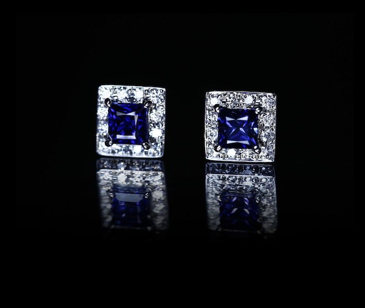 【HANDMADE】【ロイヤルブルー】PT950 非加熱サファイアピアス 0.63ct/0.49ct ダイヤモンド0.112ct/0.111ct ピアス※GRS鑑別書付