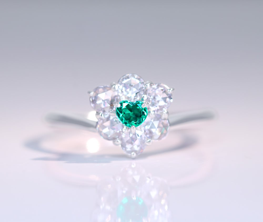 【HANDMADE】PT900　コロンビア産ノンオイルエメラルド　0.12ct　ローズカットダイヤモンド　0.42ct　リング[GIA]