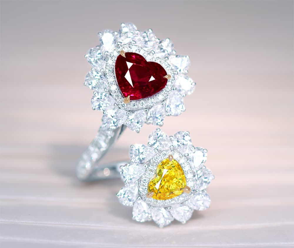 【HANDMADE】PT950/K18 非加熱ルビー 2.07ct ハートシェイプ イエローダイヤモンド FANCY VIVID YELLOW VS1 0.76ct ハートシェイプ カラーレスダイヤモンド 3.267ct リング [GIA]