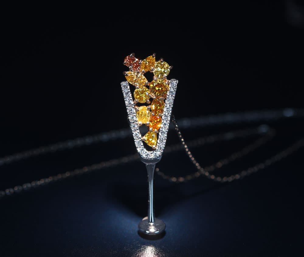 【HANDMADE】PT950/K18PG イエローダイヤモンド 0.767ct オレンジダイヤモンド 0.168ct ピンクダイヤモンド 0.070ct ダイヤモンド 0.16ct ペンダントトップ[中央宝石研究所]