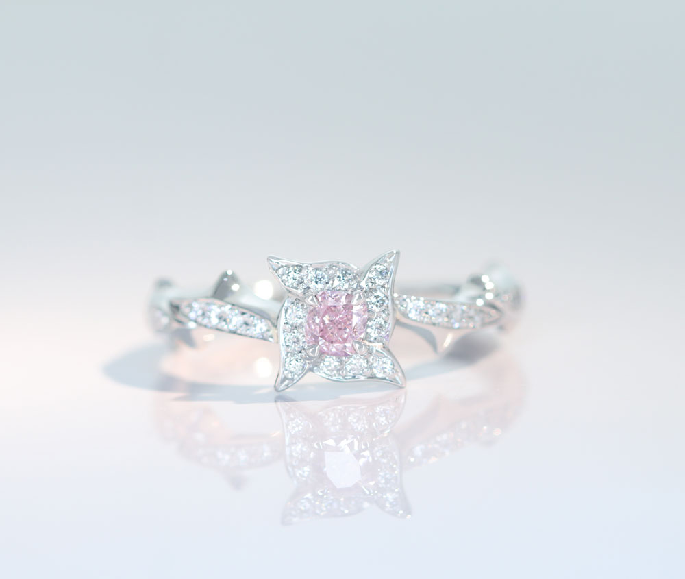 【HANDMADE】PT950 ピンクダイヤモンド FANCY LIGHT PINK VS-2 0.186ct ダイヤモンド 0.219ct リング[中央宝石研究所]