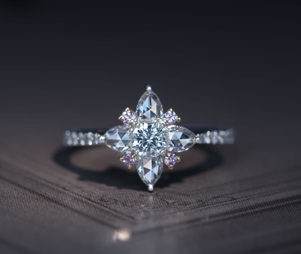 【HANDMADE】PT950/K18PG ダイヤモンド E VVS-1 0.257ct ピンクダイヤモンド 0.074ct ペアシェイプダイヤモンド 0.40ct ダイヤモンド 0.156ct リング[中央宝石研究所]