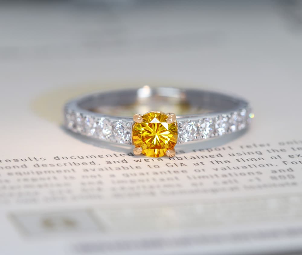 【HANDMADE】PT950/K18PG　天然イエローダイヤモンド　0.332ct　FANCY VIVID ORANGY YELLOW　 ダイヤモンド　0.378ct　リング　ラウンド[CGL]