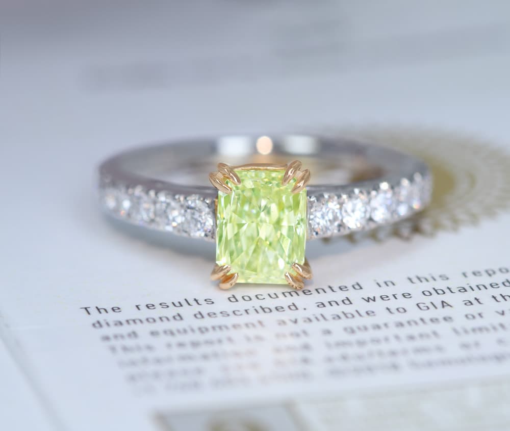 【HANDMADE】PT950/K18PG　天然グリーンダイヤモンド　1.192ct　FANCY LIGHT YELLOW GREEN　 ダイヤモンド　0.448ct　リング[CGL]