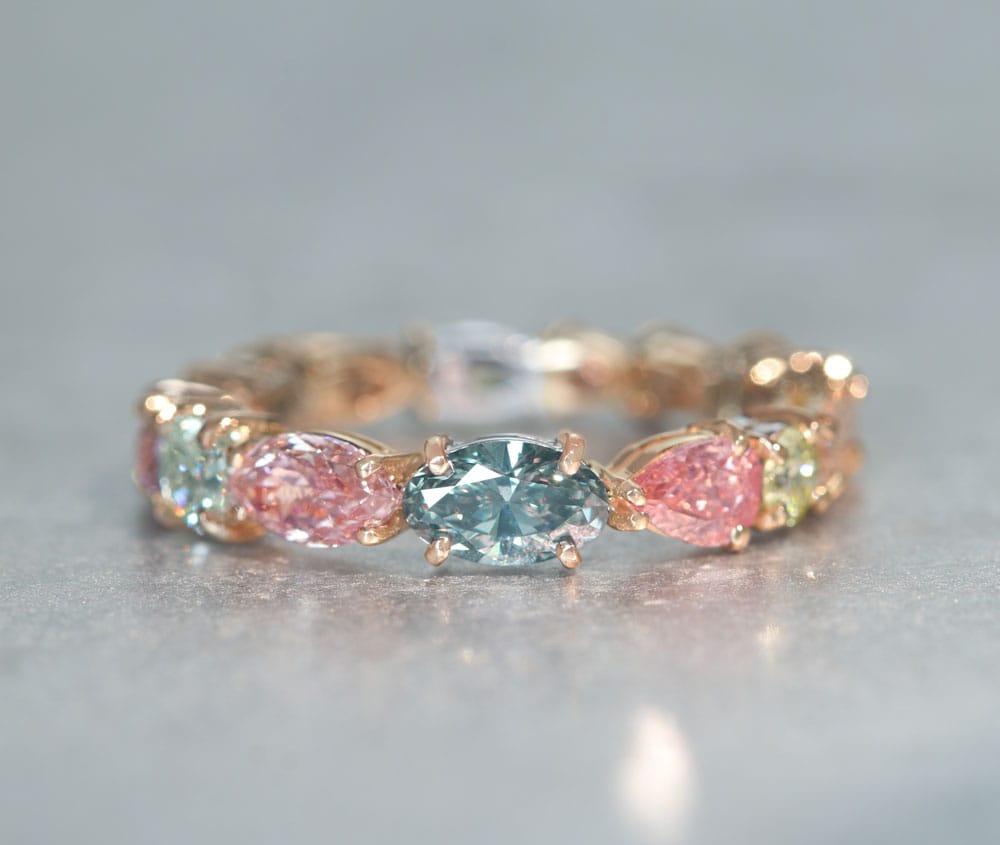 【HANDMADE】PT950/K18PG ピンクダイヤモンド 0.135ct / 0.205ct / 0.100ct / 0.314ct / 0.055ct / 0.087ct パープルダイヤモンド 0.120ct / 0.048ct イエローダイヤモンド 0.070ct / 0.089ct / 0.184ct / 0.097ct / 0.114ct / 0.127ct / 0.125ct グレーダイヤモンド 0.306ct レインボーエタニティー リング[中央宝石研究所/AGT]